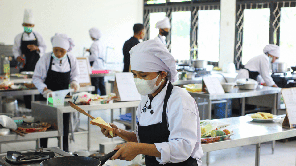Bếp trung tâm và cung ứng