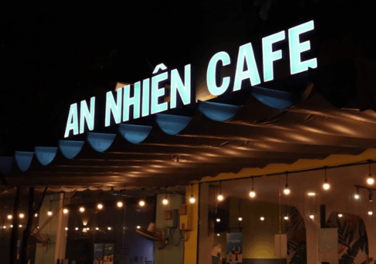 Mặt tiền An Nhiên Cafe, khách hàng của S4